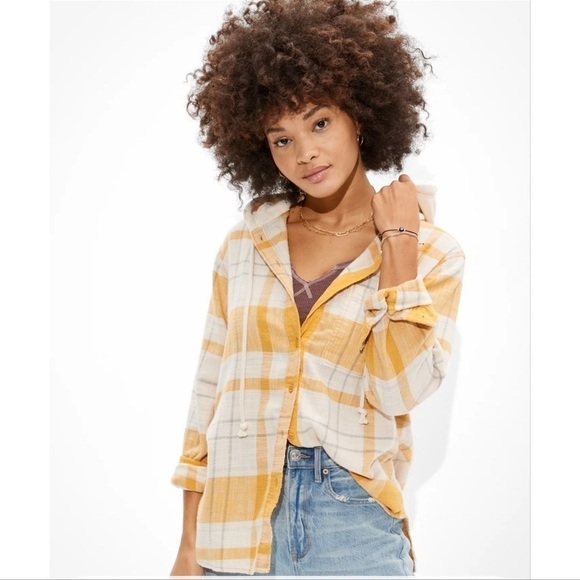 American Eagle Outfitters Tops - AMERICAN EAGLE Cozy Cabin Oversized Hoodie Flannel